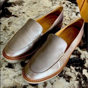 Platform Loafer Pale Gold White Platform Sz 9